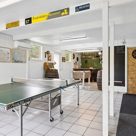 Eugenie - 100m From The Sea By Interhome *